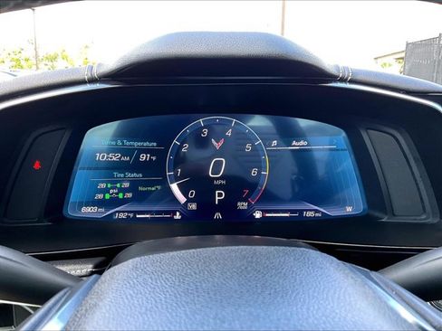 Used 2024 Chevrolet Corvette Stingray Convertible w/ 1LT RWD image 19