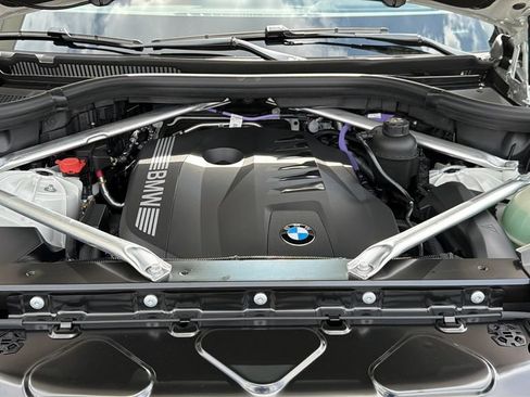 Used 2026 BMW X5 sDrive40i w/ Premium Package RWD image 10