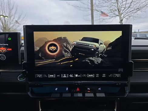 Certified 2025 GMC Hummer EV 3X image 17