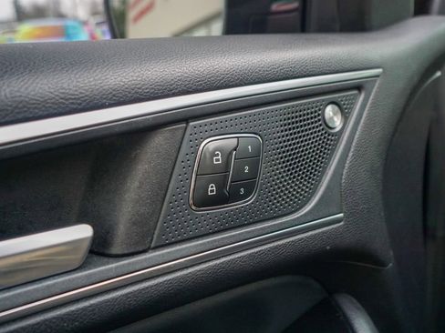 Used 2019 Ford Edge Titanium w/ Equipment Group 301A image 21