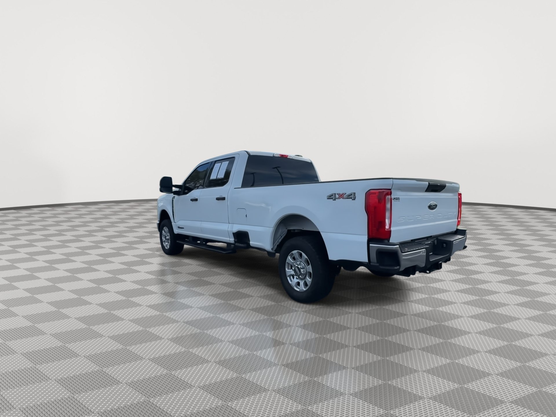 Used 2024 Ford F250 XLT AWD/4WD image 6
