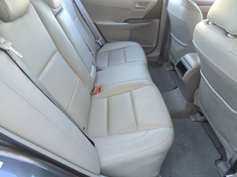 Used 2015 Toyota Camry LE image 25