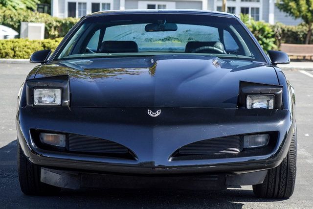 Used 1992 Pontiac Firebird Formula RWD image 13