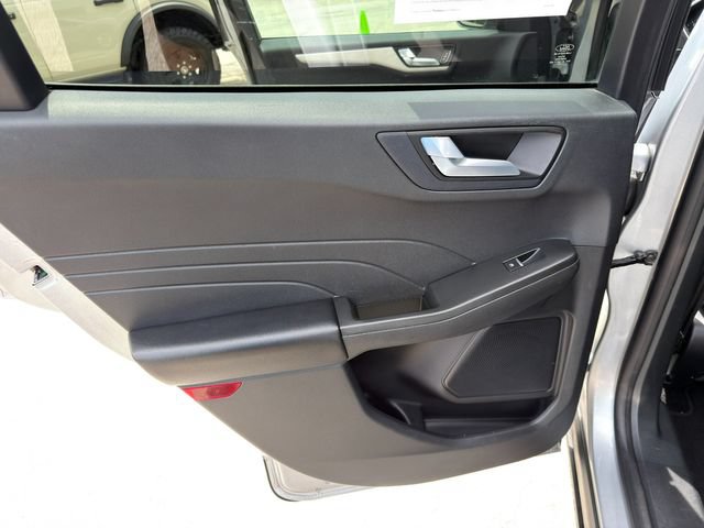 Used 2021 Ford Escape SE FWD image 16