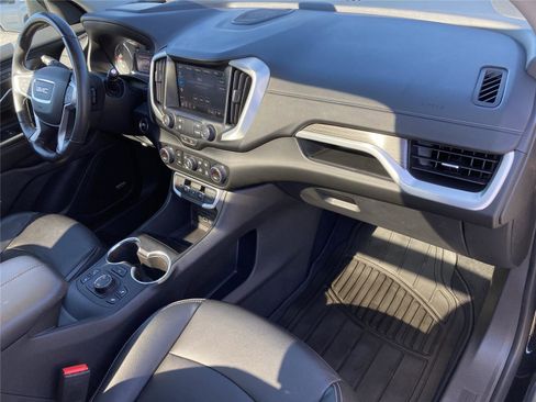Used 2022 GMC Terrain SLT w/ Infotainment Package II image 31