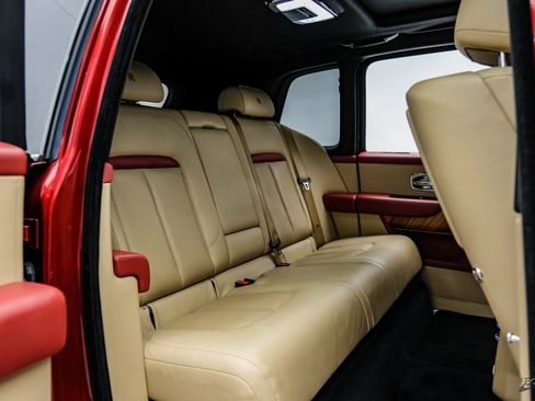 Used 2019 Rolls-Royce Cullinan AWD/4WD image 91