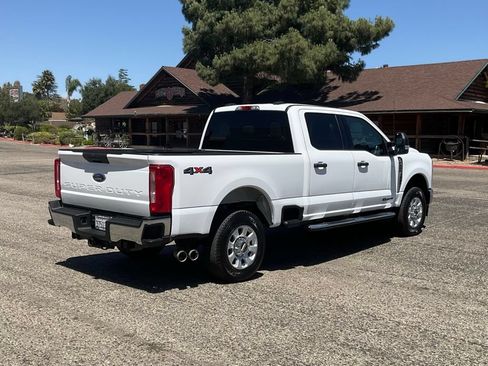 Used 2023 Ford F250 XLT AWD/4WD image 6