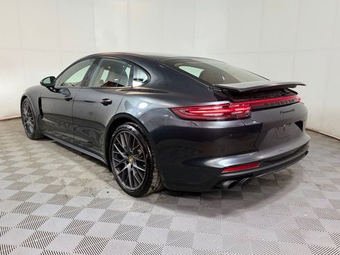 Used 2018 Porsche Panamera 4S image 4