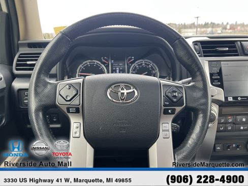 Used 2023 Toyota 4Runner Limited AWD/4WD image 21