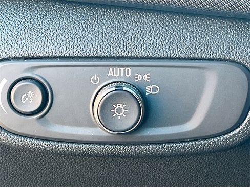 Used 2024 Chevrolet TrailBlazer LT w/ Convenience Package image 10