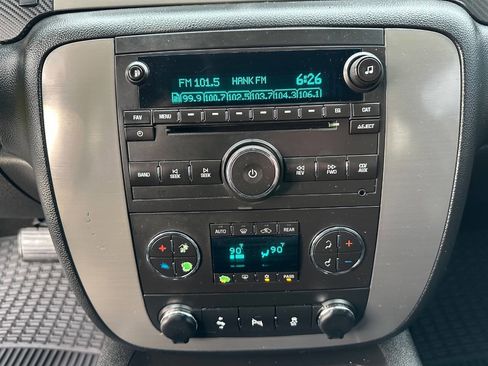 Used 2014 GMC Yukon SLT image 30