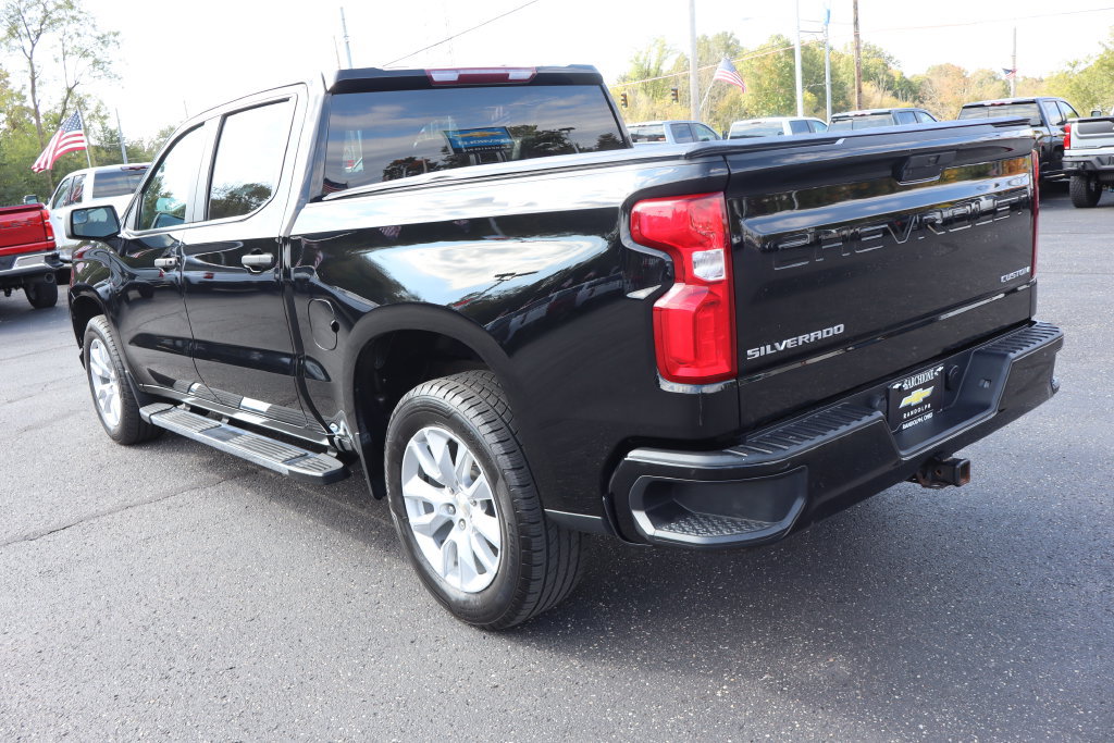 Used 2022 Chevrolet Silverado 1500 Custom w/ Safety Confidence Package AWD/4WD image 3