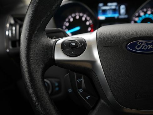 Used 2015 Ford Escape Titanium w/ Equipment Group 301A AWD/4WD image 26