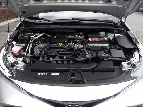 Used 2021 Toyota Corolla SE w/ SE Preferred Package FWD image 28