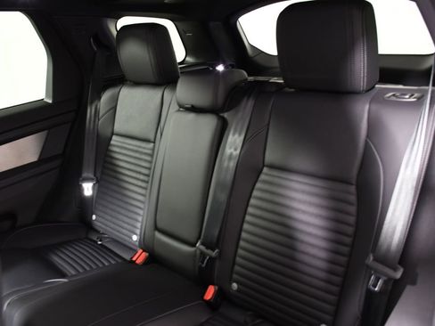 Used 2025 Land Rover Discovery Sport Dynamic SE image 29