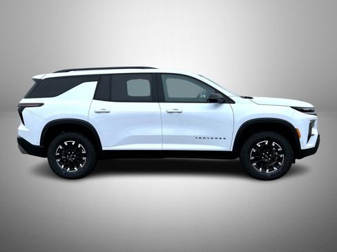 New 2026 Chevrolet Traverse Z71 w/ Enhanced Driving Package AWD/4WD image 4