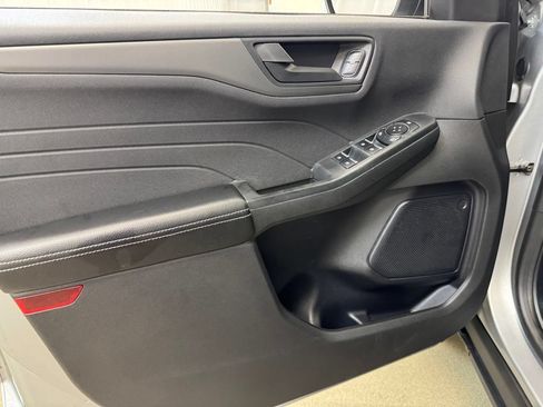 Used 2023 Ford Escape Active w/ Tech Pack #1 FWD image 8