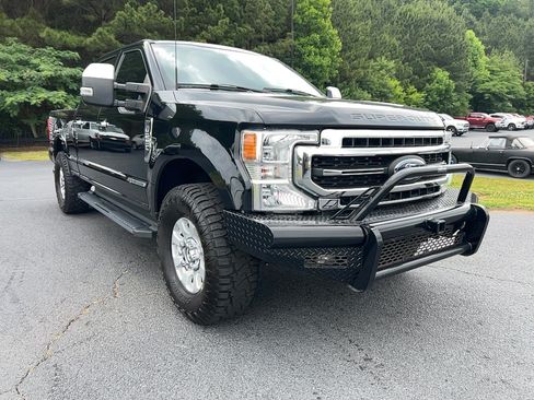 Used 2022 Ford F250 Lariat w/ Chrome Package AWD/4WD image 3