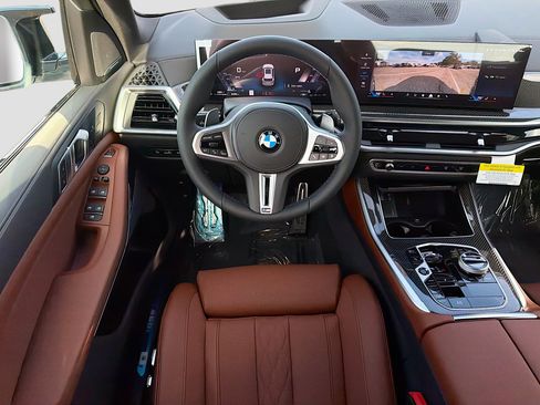 New 2026 BMW X5 M60i image 17