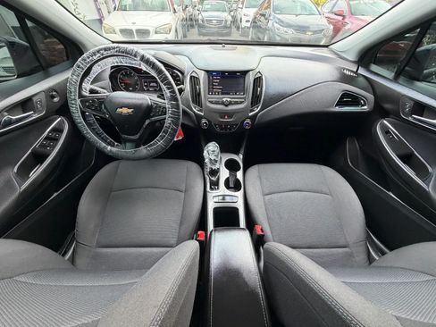 Used 2019 Chevrolet Cruze LT FWD image 42