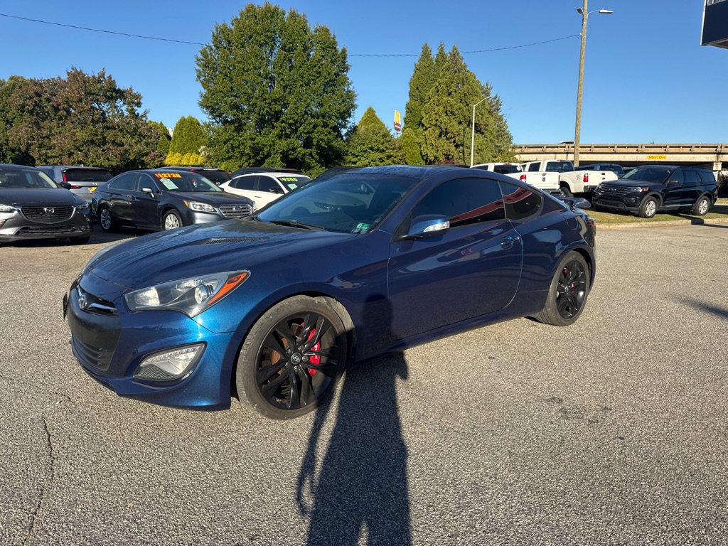 Used 2016 Hyundai Genesis Coupe 3.8 RWD image 1