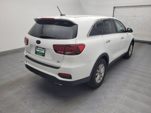 Used 2019 Kia Sorento FWD image 9