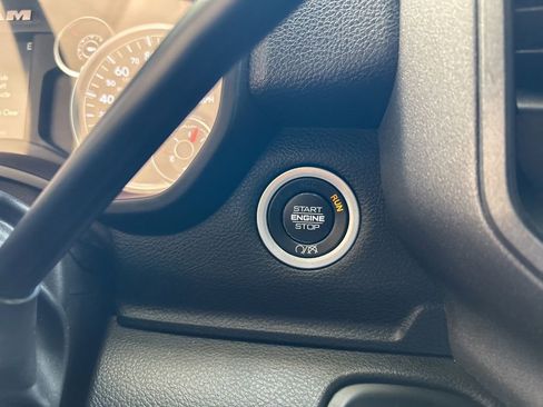 Used 2021 RAM 2500 Tradesman w/ Chrome Appearance Group image 47