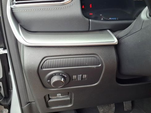 New 2026 Jeep Grand Wagoneer Limited AWD/4WD image 14