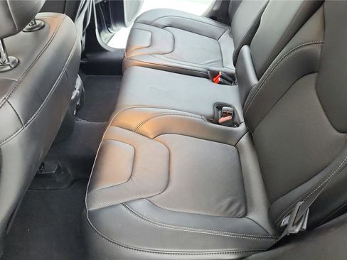 Used 2022 Jeep Cherokee Latitude Lux image 25