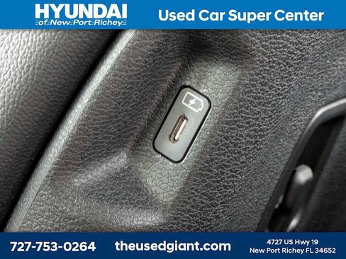 Used 2025 Kia Sportage X-Line AWD/4WD image 16