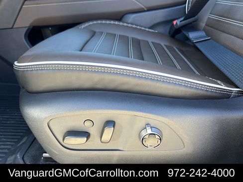 New 2026 GMC Acadia Denali Ultimate w/ LPO, Floor Liner Package AWD/4WD image 24