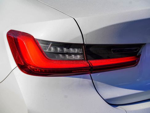 Used 2022 BMW 330i Sedan w/ Convenience Package image 7