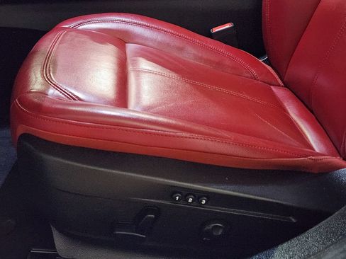 Used 2019 Alfa Romeo Giulia AWD w/ Quick Order Package 22J Sport image 42
