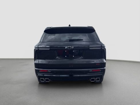 Used 2025 Chevrolet Traverse RS FWD image 5