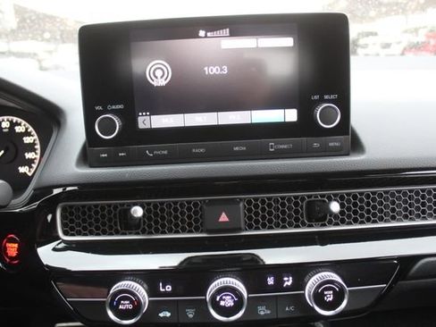 Used 2025 Honda Civic Sport image 24