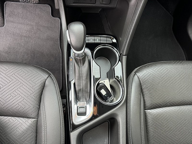 Used 2023 Buick Encore GX Essence w/ Experience Buick Package FWD image 22