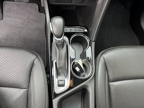 Used 2023 Buick Encore GX Essence w/ Experience Buick Package image 22