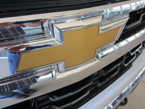 New 2026 Chevrolet Silverado 1500 LT image 25