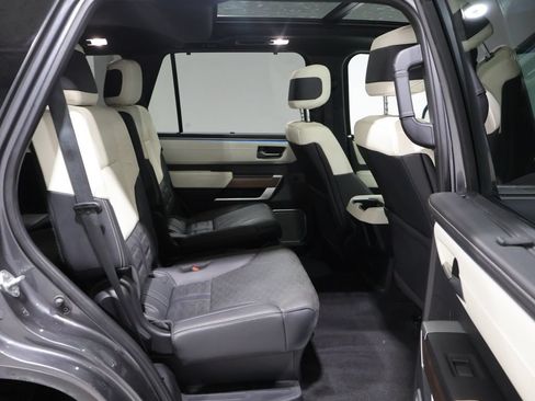 Used 2023 Toyota Sequoia Capstone AWD/4WD image 22