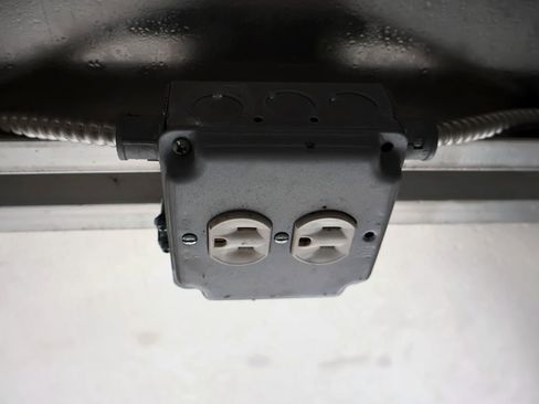 Used 2019 Ford F350 Lariat w/ Lariat Value Package image 46