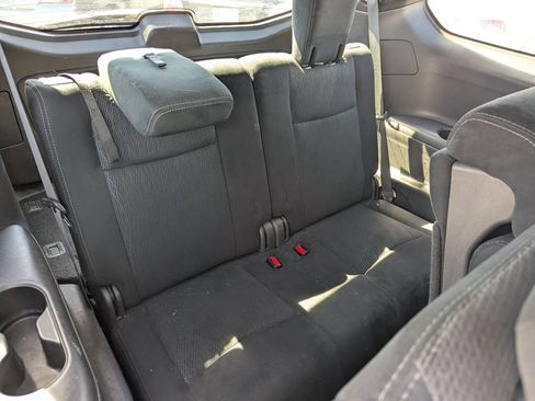 Used 2014 Nissan Pathfinder S FWD image 30