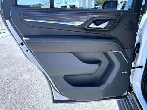 Used 2023 GMC Yukon Denali w/ Denali Reserve Package AWD/4WD image 17