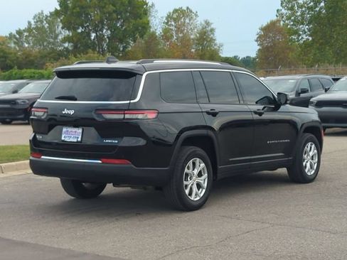 Used 2024 Jeep Grand Cherokee L Limited AWD/4WD image 3