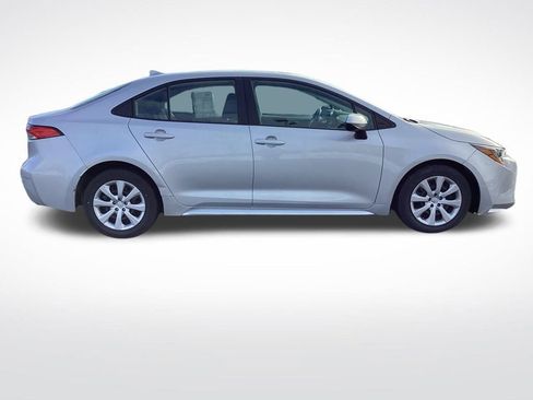 Used 2024 Toyota Corolla LE image 9