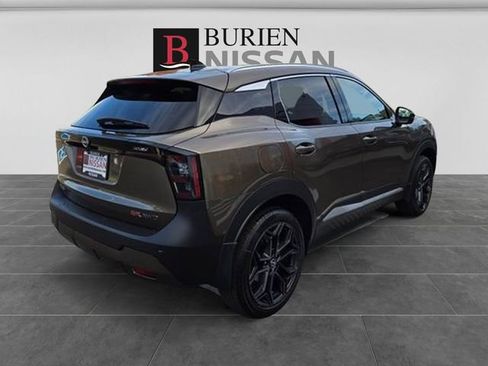 New 2026 Nissan Kicks SR w/ SR Premium Package AWD/4WD image 6