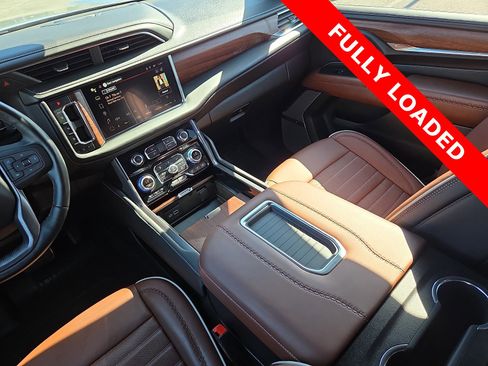 Used 2023 GMC Yukon Denali Ultimate image 14