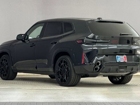 New 2026 BMW XM Label Red w/ M Driver's Package image 3