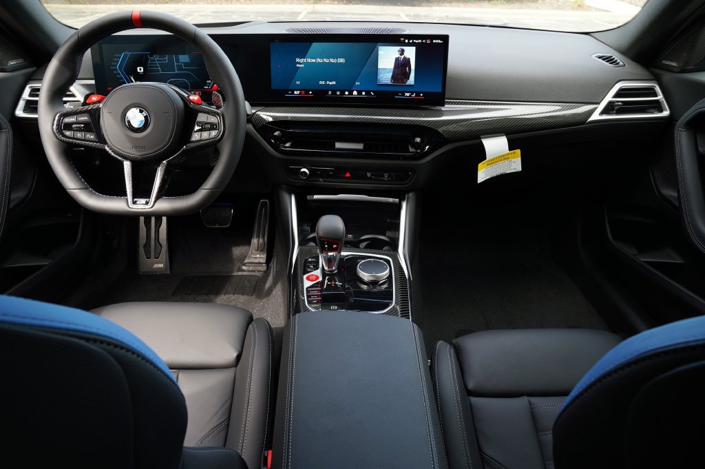 Used 2026 BMW M2 w/ Lighting Package RWD image 7