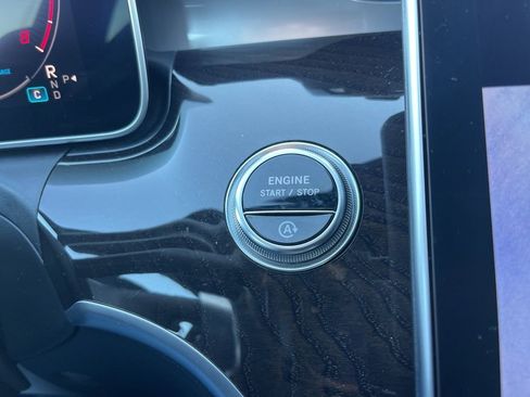 Used 2024 Mercedes-Benz C 300 4MATIC Sedan image 13