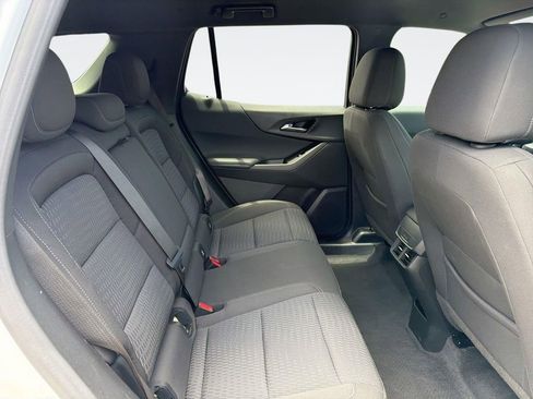 Used 2025 Chevrolet Equinox LT FWD image 27
